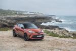 Toyota C-HR Hybrid 2019 года (WW)